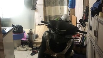 Cho thuê căn hộ tập thể tầng một 