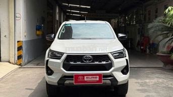 Toyota Hilux 2024 2.4AT Trắng 28.077km