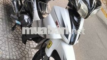 Yamaha Jupiter Gravita Trắng đen