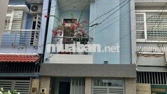 NHÀ 1TRỆT 2LẦU 4X14M 2PN 2WC SẴN NỘI THẤT HẺM OTO ĐƯỜNG 22 LINH ĐÔNG