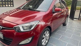 Hyundai i20 Số tự động Đỏ