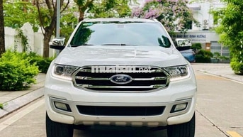 Ford Everest Titanium 4x2 2020 Trắng