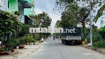 cho thuê nhà kvh tây đô 72mv 1pn. lộ 16m. 5tr5. cổng rào