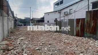 Cần bán nhanh lô đất MT đường Phan Văn Đối, SHR, 300m2, giá 15,2 tỷ.