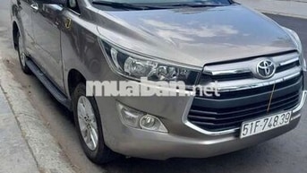 Toyota Innova 2016 8 chỗ màu Đồng