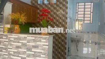 BÁN NHÀ MẶT TIỀN -giá -1 tỷ650 , ,ĐƯỜNG HUỲNH THỊ NA ,ĐÔNG THẠNH,HM