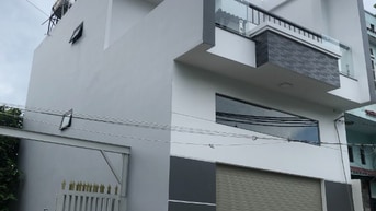 NHÀ ĐƯỜNG NGUYỄN VĂN QUÁ, GẦN CHỢ CẦU, 5x13m, HẺM THÔNG XE HƠI