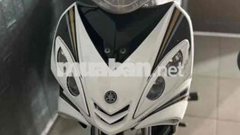 Yamaha màu Trắng
