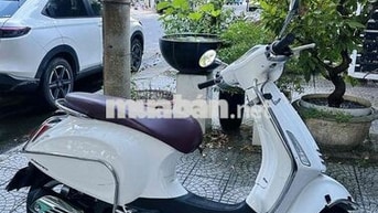 Piaggio Vespa Primavera Trắng