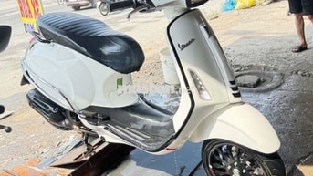 Piaggio Vespa Sprint 2024 Trắng, mới đi 6.500km. 