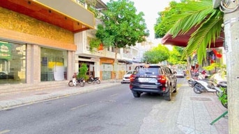 chính chủ cần bán nhà cách Hoàng Văn Thụ 20 mét