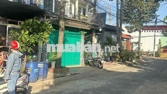 -  NHÀ TO ĐẸP 80M2 – BÀ Điểm.HÓC MÔN .HẺM 8M XE TẢI ĐỖ CỬA – NGAY CHỢ