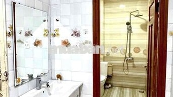 Cho thuê tòa căn hộ 4 tầng ngay Biển Sơn Thủy