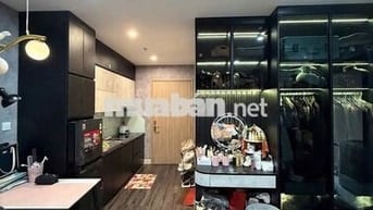 CẦN TIỀN BÁN GẤP CĂN STUDIO FULL ĐỦ NỘI THẤT ĐẸP GIÁ 2 TỶ TẠI VINHOMES