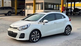 Kia Rio AT Hatchback 2015 Trắng 28.000km
