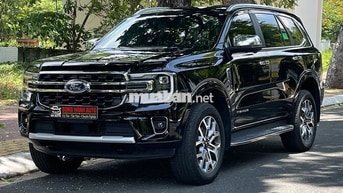 Ford Everest Titanium AT 4x4 2025 Đen - 9.800 Km