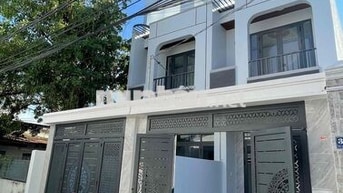 BÁN NHÀ SỔ RIÊNG HOÀN CÔNG PHƯỜNG TÂN PHONG. dt 80m2 giá 3tỷ7.