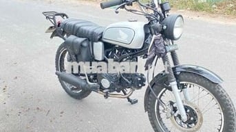 Honda Tracker màu Bạc