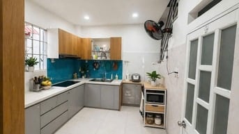 NHÀ ĐƯỜNG PHẠM VĂN BẠCH, HẺM XE HƠI, GẦN CHỢ TÂN TRỤ