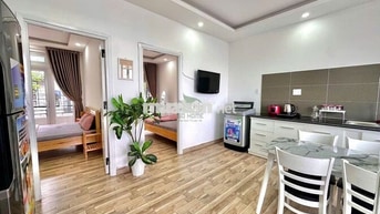 CHO THUÊ CĂN HỘ ĐƯỜNG BẠCH ĐẰNG CAO CẤP 2 PN FULL NỘI THẤT VIEW ĐẸP
