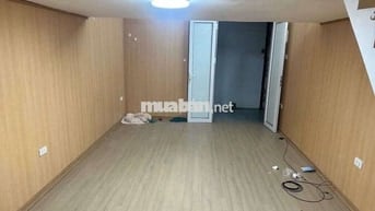 2 tỷ tí Tập thể Thọ Lão, T3 45m 2PN, nguyên bản giá đầu tư, sổ đẹp CC