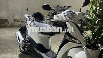 Xe tay ga màu Trắng 2017