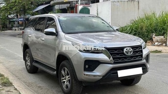 Toyota Fortuner 2024 máy dầu STD 4x2 35.000 km