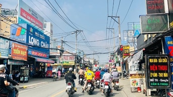 Bán đất full thổ cư 202m2 mặt tiền đường thông Phan Văn Hớn-Hocmon 
