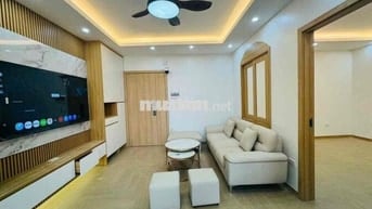 Căn Hộ Cầu Giấy 70m2 - Tầng 12 - Căn Góc - Ở Ngay - Giá 6,6 Tỷ