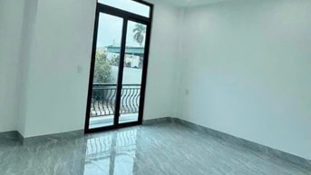 NHÀ CÒN MỚI KẾ HẺM XE HƠI NÉ NHAU. 3,82 TỶ  - THÔNG RA PHAN ĐĂNG LƯU