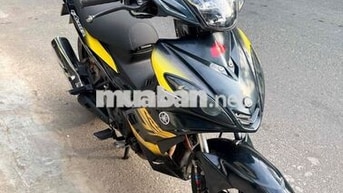 Yamaha EẼciterxún áo  2010 Đen vàng
