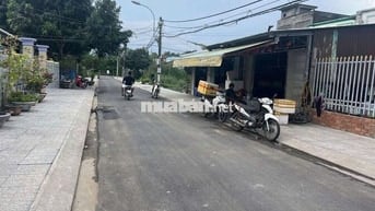 BÁN NHÀ MẶT TIỀN Ở HOẶC KINH DOANH