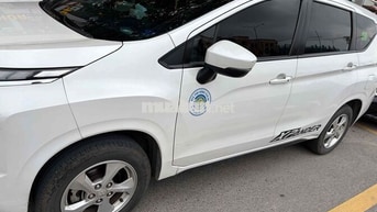 Mitsubishi Xpander Trắng 7 chỗ