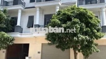 Nhà 1 trêt 2 lầu gần vòng xoay kim hằng, Tân Uyên, Bình Dương