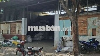 Cần cho thuê kho PTTN Q12 khu 10 ha .DT 400m giá 22 triệu. đường Công