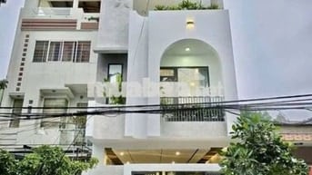 Nhà 1 trệt 2 lầu 1ty889/169m2 gần QL13 TP Bến Cát. Cổng KCN Mỹ Phước 3