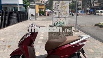Honda Lead Đỏ 4 Val 7000km bsđg Vip 50AF-444444