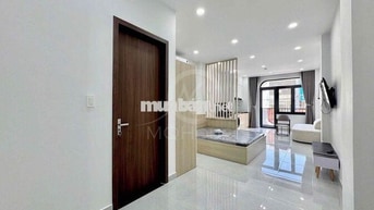 1PN BAN CÔNG TRẦN QUANG KHẢI QUẬN 1 NỘI THẤT LUXURY TIỆN ĐI TRUNG TÂM