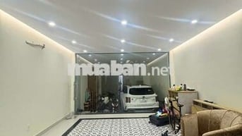 Nhà 5 Lầu Ngay Goo Dĩ An, Mặt Tiền Đường GS2, Dĩ An