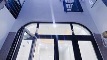 Nhà đẹp nhà mới xách va lý vào ở liền