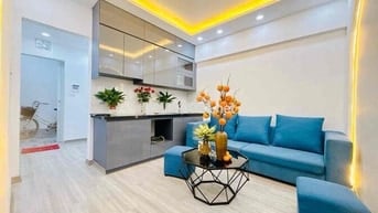 Tập thể Hồng Mai, 2 thoáng, nội thất đẹp, sát chợ, ở ngay