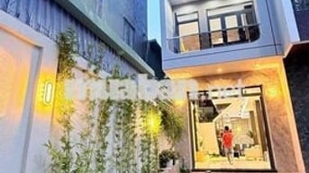 Bán nhà phố full nội thất deco siêu mượt