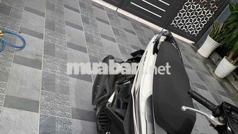 Honda Air Blade Trắng đen
