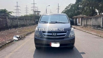 Hyundai Starex 9 chỗ Xám 2013