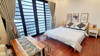 Chính chủ bán nhà Hồng Tiến - Lâm Du - Long Biên. DT : 32m2 * 5 tầng