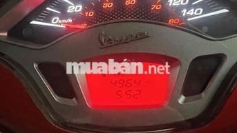 Piaggio Vespa Đỏ