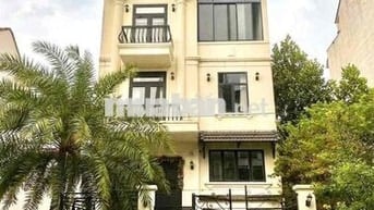 Biệt Thự khu Họ LÊ & Nguyễn Sơn, 8 x 20m, 3 Tấm, 7 Phòng Ngủ, 7 WC