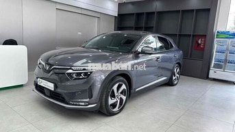 VinFast VF8 Eco 2023 Xám