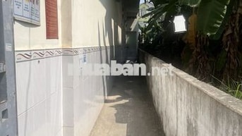 Phòng cho thuê 12m2, có gác lửng, lối đi riêng, gần CĐ Điện Lực