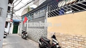Hiếm nhà ngang lớn 6.3m2, 46.1m2 chỉ 3.8T, Đ.Tôn Đản, ra Xóm chiếu,.